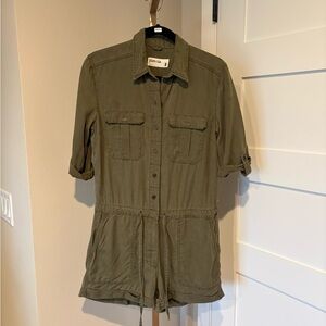 Pistola Size Small 100% Tincel romper.  Pre owned excellent condition. MSRP $150